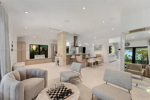 $2,750,000 | 771 Fairway Drive, Miami Beach, FL 33141