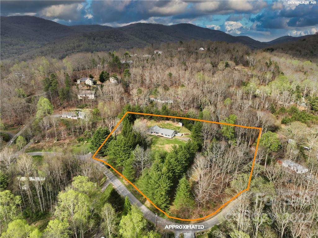 55 Vehorn Road Fairview, NC 28730 - Photo 3 of 48 Gallery Image 3