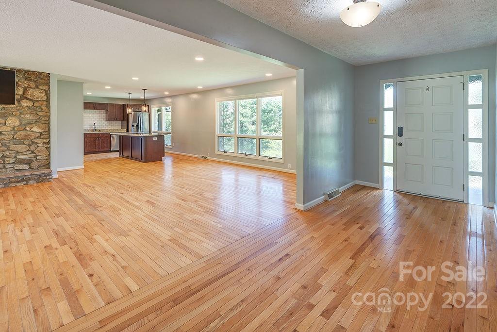55 Vehorn Road Fairview, NC 28730 - Photo 6 of 48 Gallery Image 6