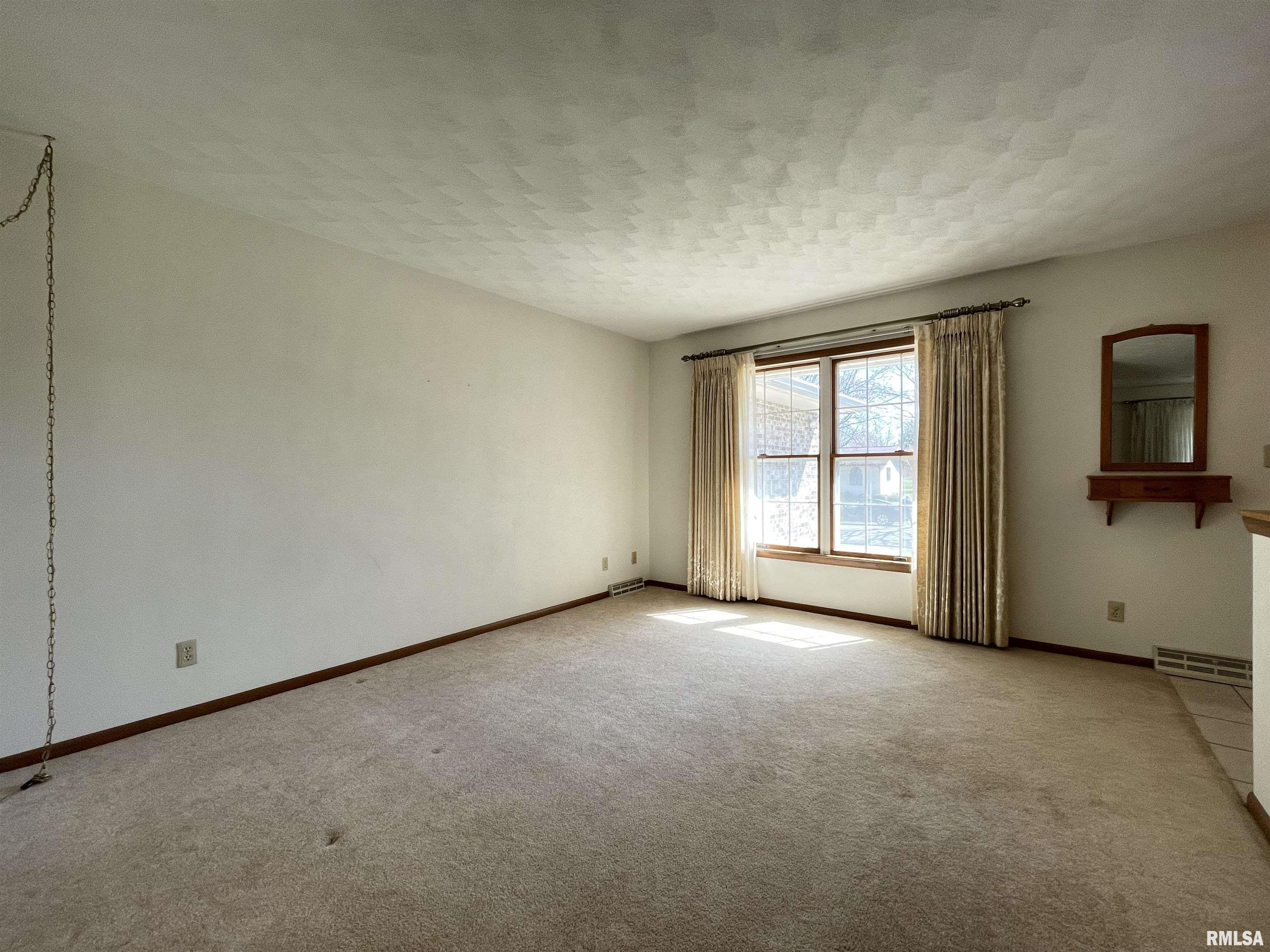 102 1st Street Alpha, IL 61413 - Photo 15 of 50 Gallery Image 15