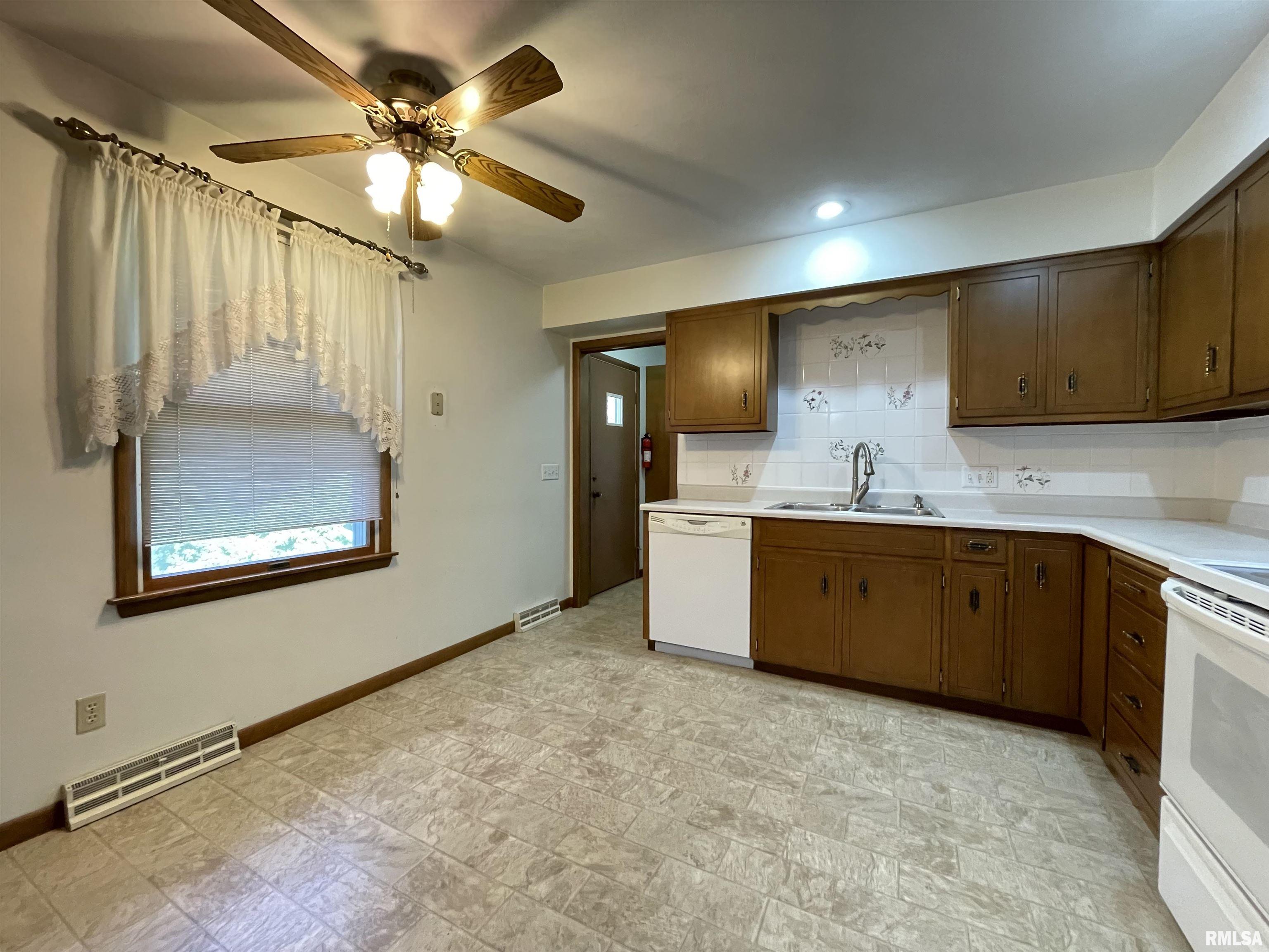 102 1st Street Alpha, IL 61413 - Photo 22 of 50 Gallery Image 22