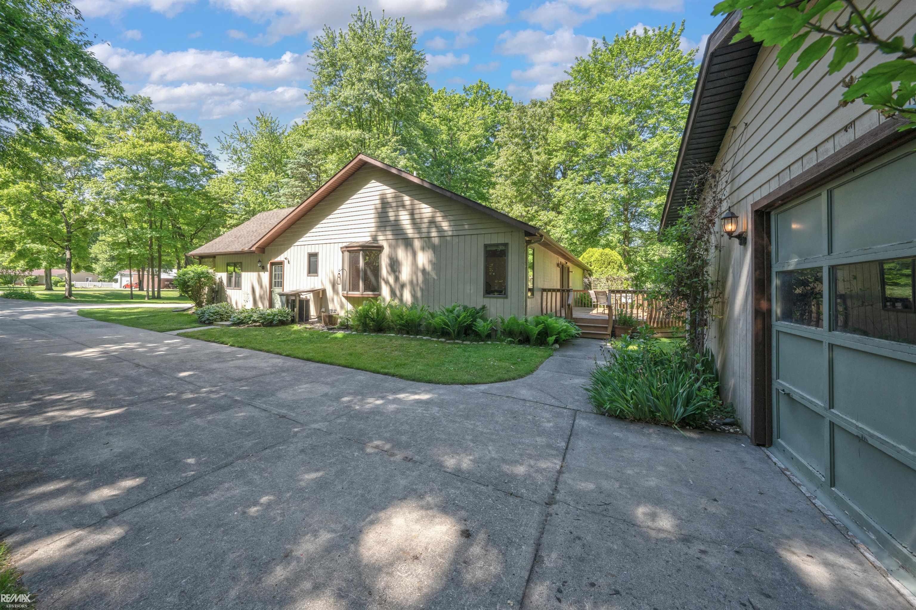 6440 Benoit Road Algonac, MI 48001 - Photo 37 of 53