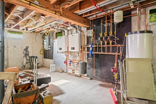 $425,000 | 143 White Road, Bowdoinham, ME 04008