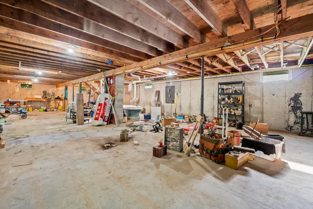 $425,000 | 143 White Road, Bowdoinham, ME 04008