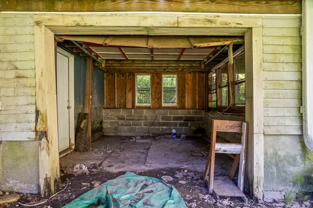 $425,000 | 143 White Road, Bowdoinham, ME 04008