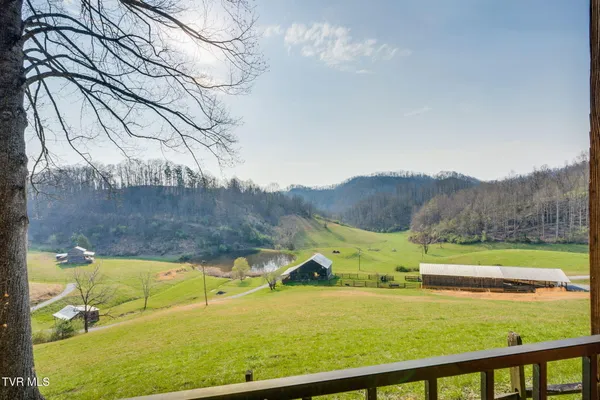 $1,700,000 | 341 Hawk Drive, Gate City, VA 24251