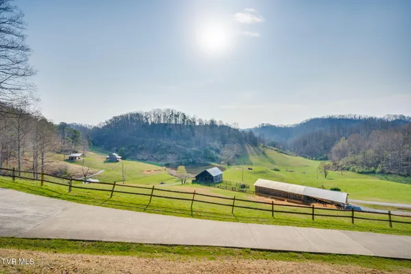 $1,700,000 | 341 Hawk Drive, Gate City, VA 24251