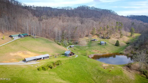 $1,700,000 | 341 Hawk Drive, Gate City, VA 24251
