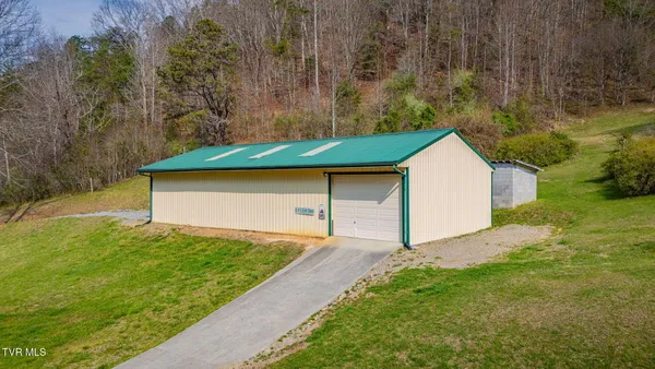 $1,700,000 | 341 Hawk Drive, Gate City, VA 24251