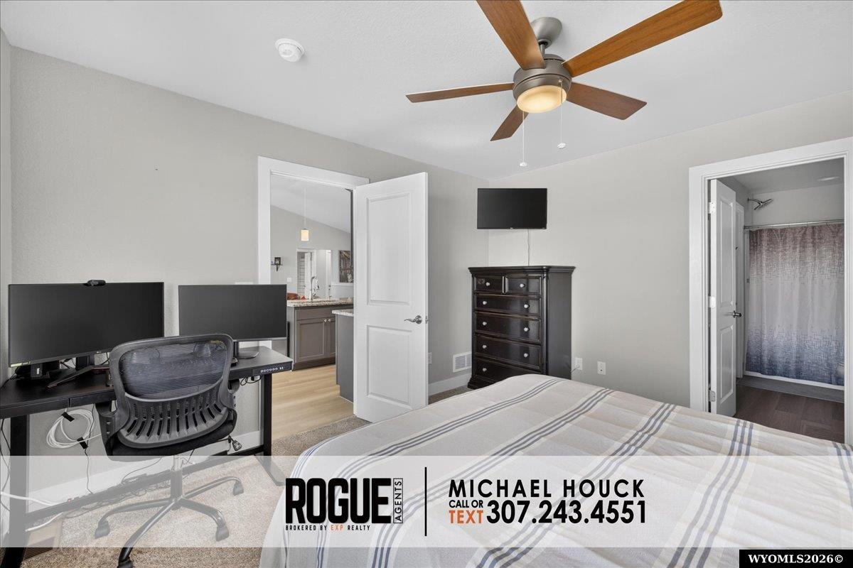 6946 Rogue River Road Casper, WY 82604 - Photo 18 of 38