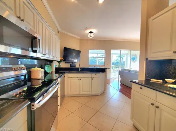 $515,000 | 945 Eastham Way, Unit H203, Naples, FL 34104