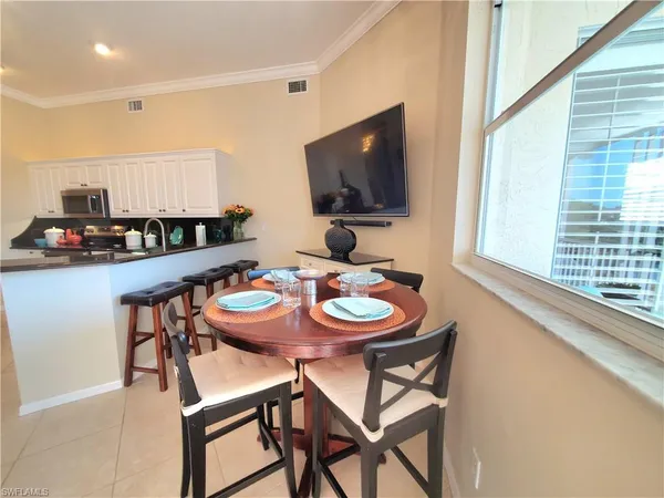 $515,000 | 945 Eastham Way, Unit H203, Naples, FL 34104