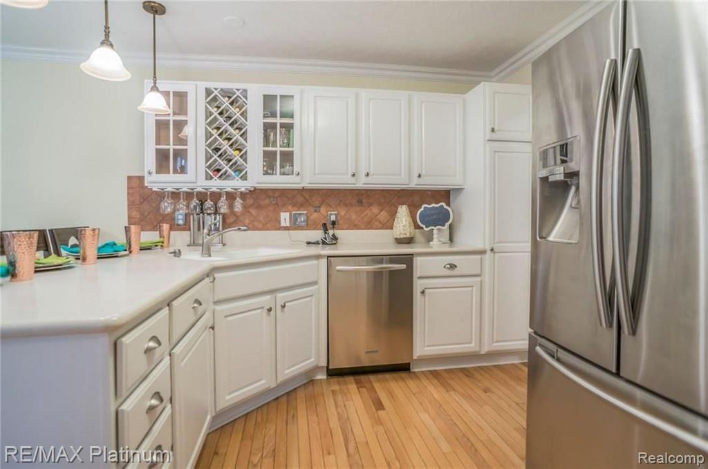 3077 Ridley Way Howell, MI 48843 - Photo 9 of 30