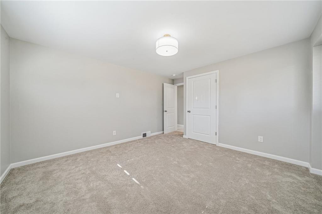 1352 Powers Run Road Pittsburgh, PA 15238 - Photo 32 of 41 Gallery Image 32