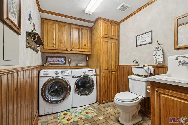 $385,000 | 32350 Burgess Road, Denham Springs, LA 70706