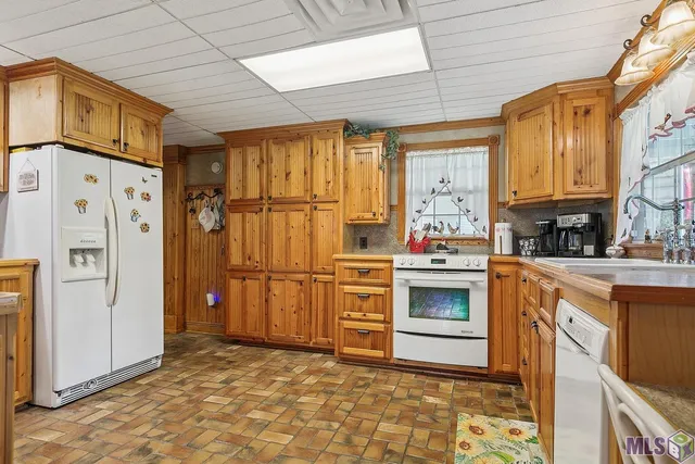 $385,000 | 32350 Burgess Road, Denham Springs, LA 70706