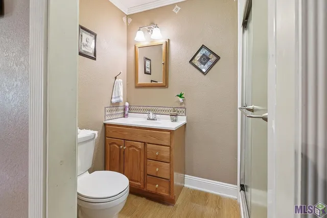 $385,000 | 32350 Burgess Road, Denham Springs, LA 70706