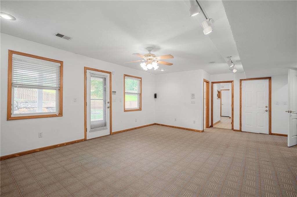5109 Rosehill Road Shawnee, KS 66216 - Photo 33 of 55 Gallery Image 33