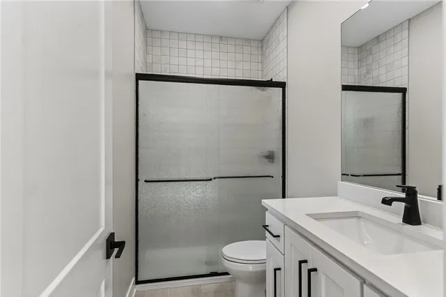 $1,695,000 | 8310 Northwest Forest Drive, Weatherby Lake, MO 64152