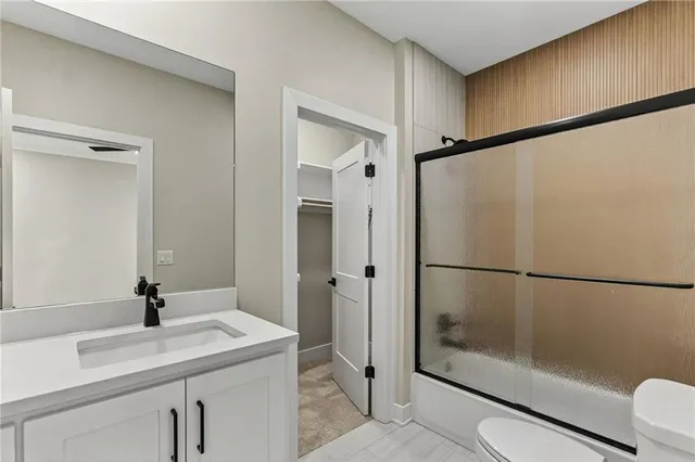 $1,695,000 | 8310 Northwest Forest Drive, Weatherby Lake, MO 64152