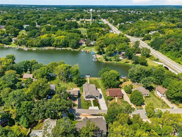 $1,695,000 | 8310 Northwest Forest Drive, Weatherby Lake, MO 64152