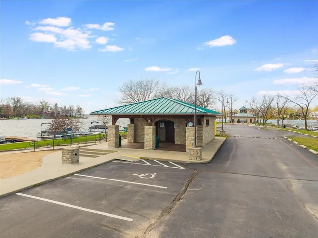 $1,695,000 | 8310 Northwest Forest Drive, Weatherby Lake, MO 64152