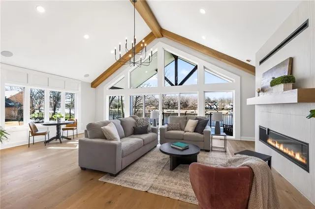 $1,695,000 | 8310 Northwest Forest Drive, Weatherby Lake, MO 64152