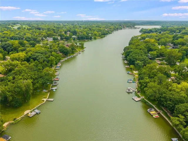 $1,695,000 | 8310 Northwest Forest Drive, Weatherby Lake, MO 64152