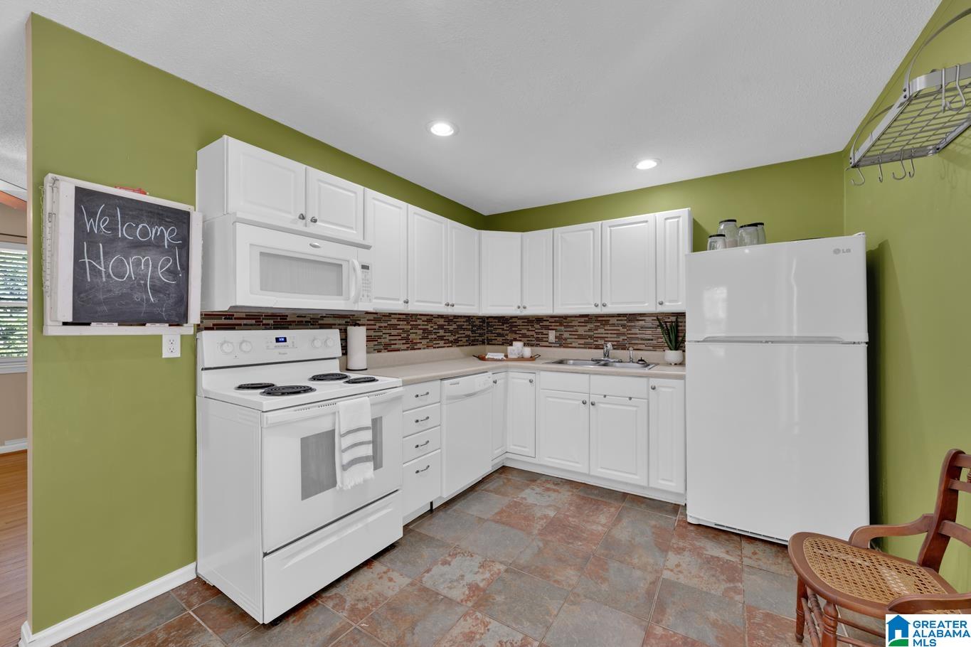 1833 Montclair Road Birmingham, AL 35210 - Photo 12 of 38