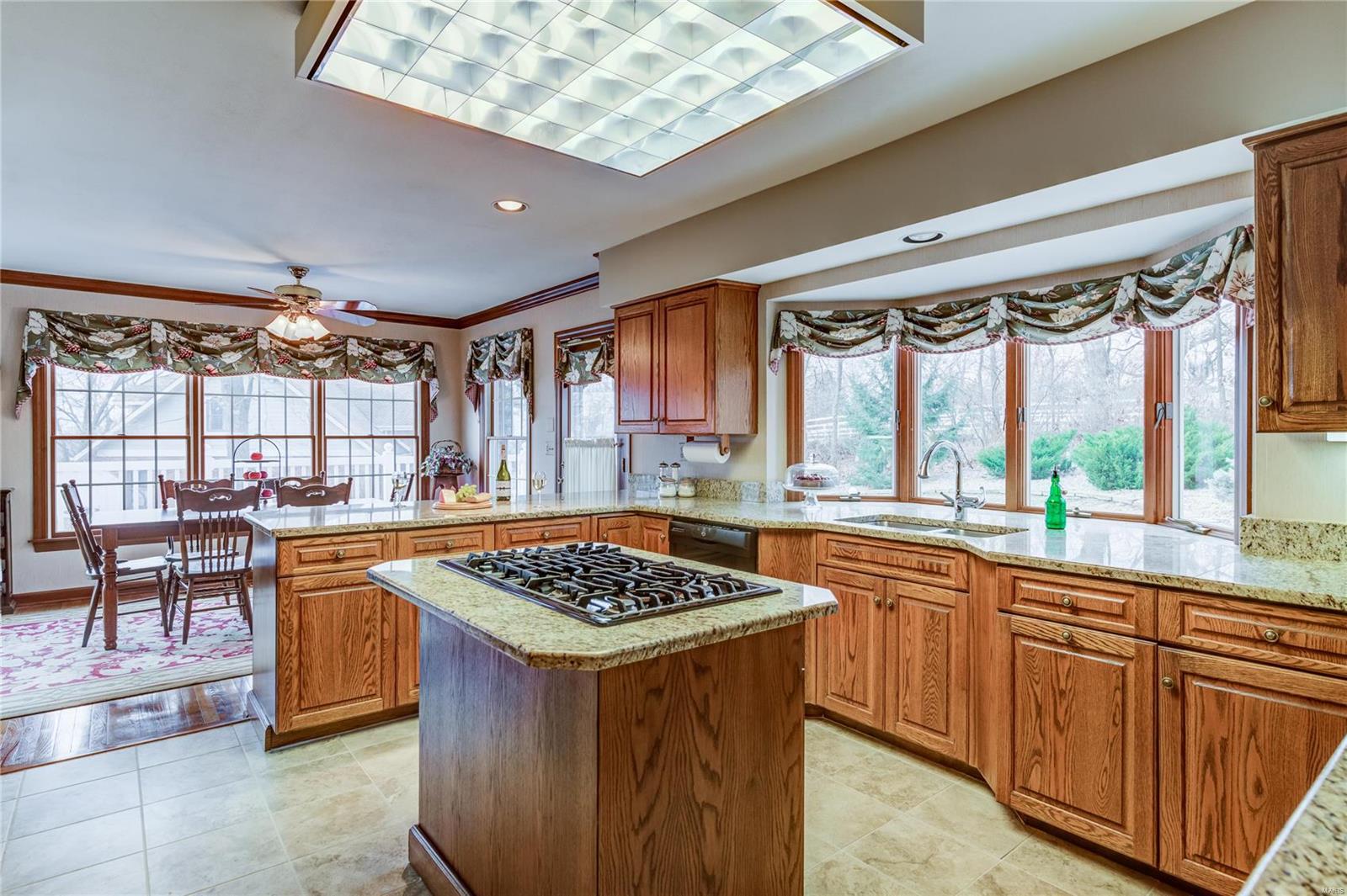 9779 Fall Ridge Trail St. Louis, MO 63127 - Photo 14 of 54 Gallery Image 14