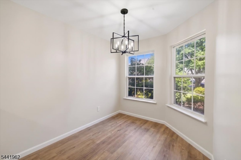 286 Nebula Road Piscataway, NJ 08854 - Photo 9 of 38