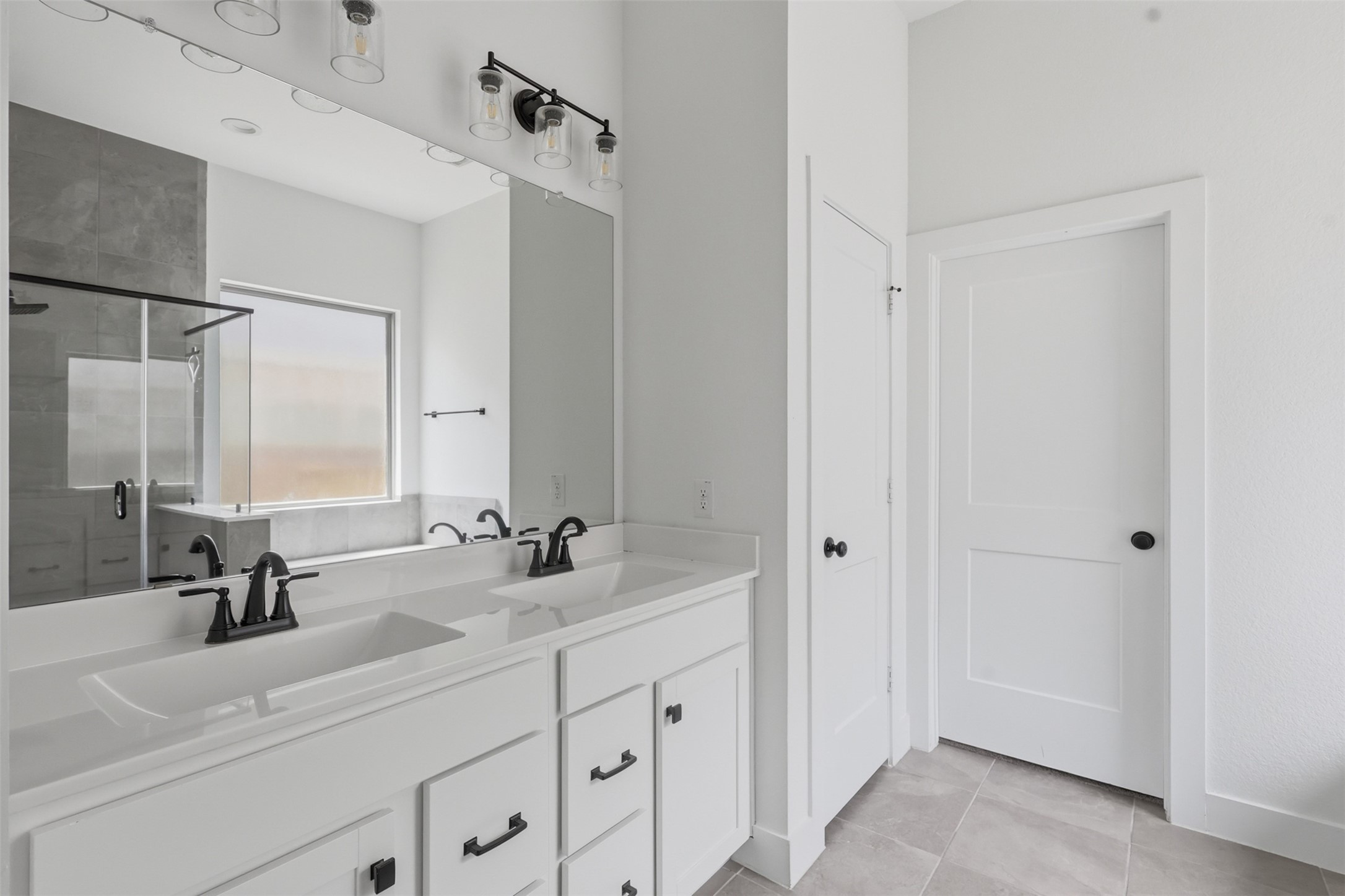 313 Rise Lane Montgomery, TX 77316 - Photo 13 of 21 Gallery Image 13