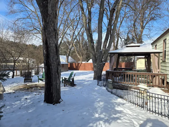 $279,999 | 38624 Grand Avenue, North Branch, MN 55056