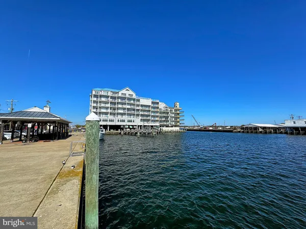 $189,000 | 1 Dock Street, Unit 304, Crisfield, MD 21817