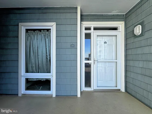 $189,000 | 1 Dock Street, Unit 304, Crisfield, MD 21817