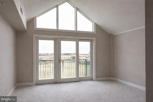 $189,000 | 1 Dock Street, Unit 304, Crisfield, MD 21817