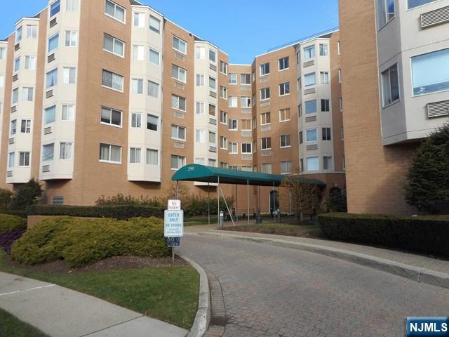 290 Anderson Street, Unit 6I Hackensack, NJ 07601 - Photo 2 of 12 a front view of a building