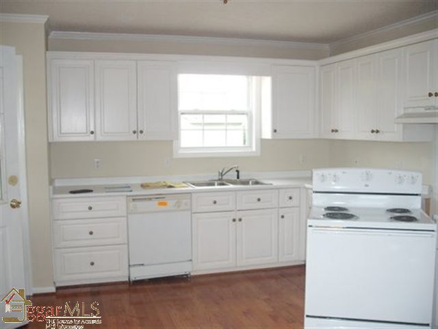 1228 Durham Road Piedmont, SC 29673 - Photo 3 of 9