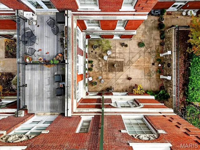 $189,900 | 1515 Lafayette Avenue, Unit 211, St. Louis, MO 63104