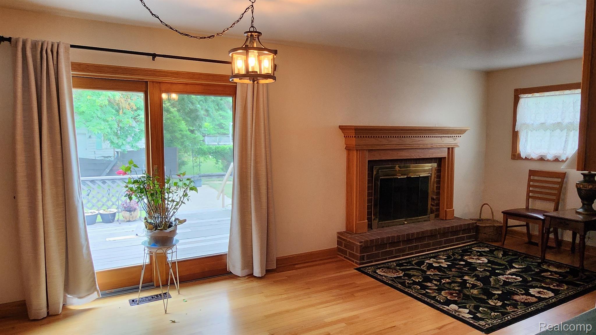 4347 Old Carriage Road Flint, MI 48507 - Photo 5 of 40 Gallery Image 5