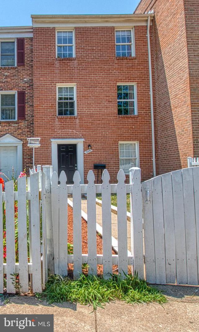 9346 Taney Road Manassas, VA 20110 - Photo 2 of 40 Gallery Image 2