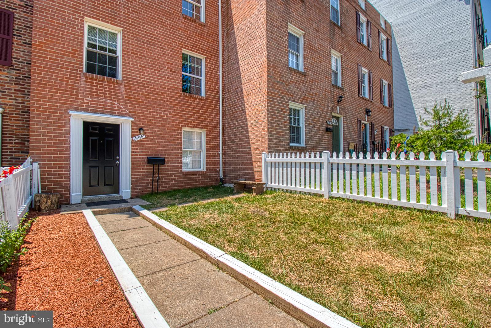 9346 Taney Road Manassas, VA 20110 - Photo 3 of 40 Gallery Image 3