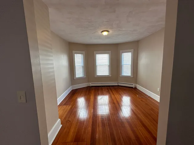 $3,100 | 8-10 Seafoam Avenue, Unit 1, Winthrop, MA 02152