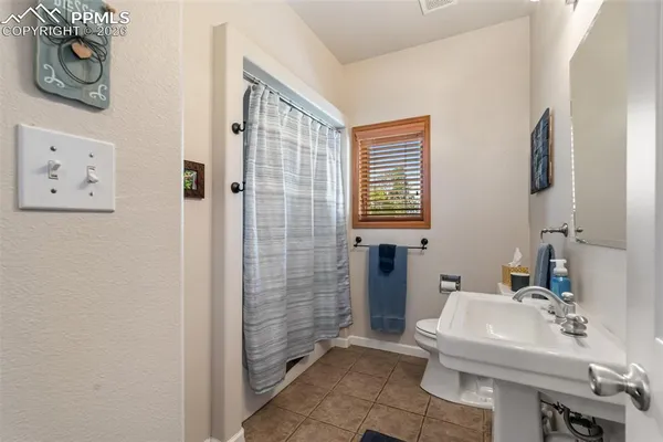 $748,999 | 4203 St Andrews Drive, Pueblo, CO 81001