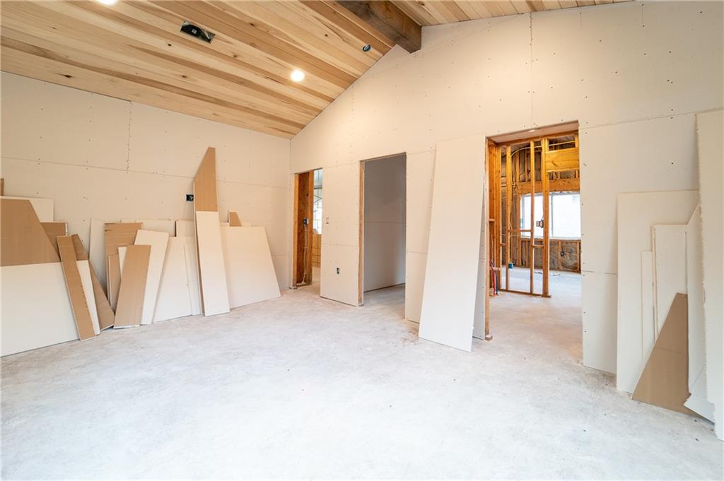 337 Chestnut Ridge Road Latrobe, PA 15650 - Photo 12 of 25 a view of an empty room