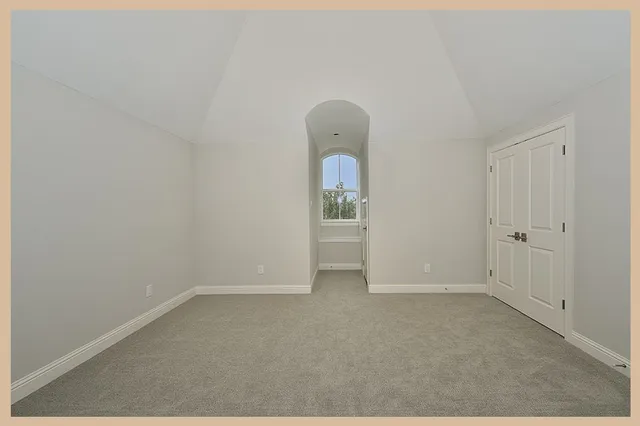 $3,900 | 215 Willow Street, Shenandoah, TX 77384