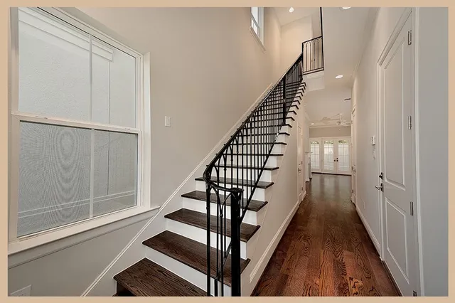 $3,900 | 215 Willow Street, Shenandoah, TX 77384