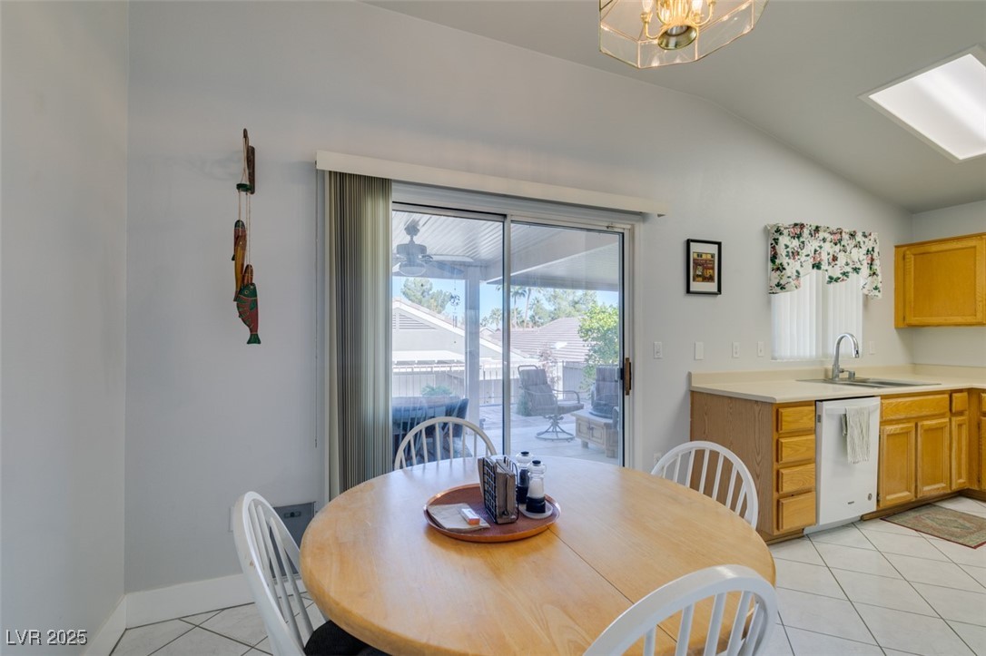 2188 Chapman Ranch Drive Henderson, NV 89012 - Photo 21 of 60