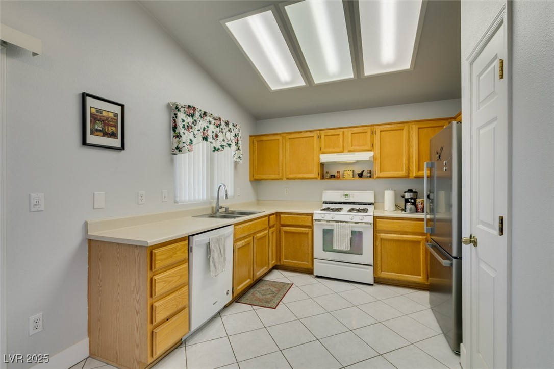 2188 Chapman Ranch Drive Henderson, NV 89012 - Photo 25 of 60