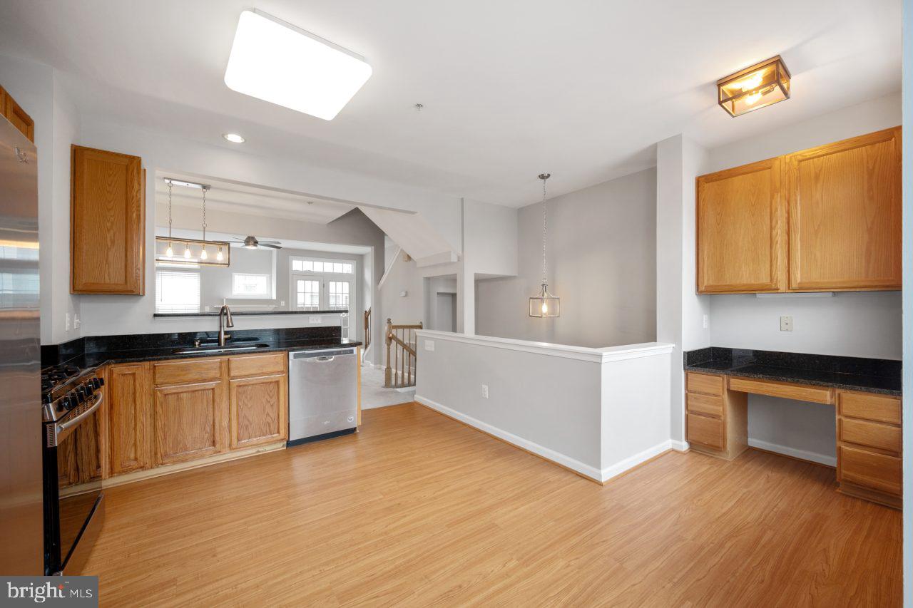 970 Harrison Circle Alexandria, VA 22304 - Photo 14 of 29